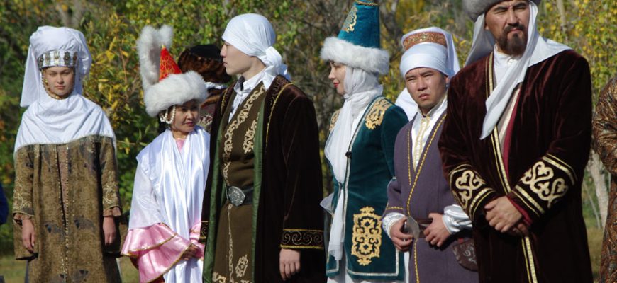 kazakh national dress4