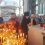 В Атырау доставлен Благодатный огонь: cотни горожан прибыли в церковь увидеть святыню
