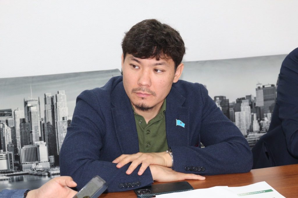 atyrausczy zasluzhivayut luchshej zhizni 2