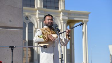 poslushaj kak shumit ruchej