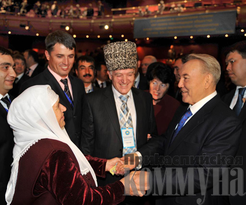 Ассамблея народа Казахстана созданная Президентом пример для других стран